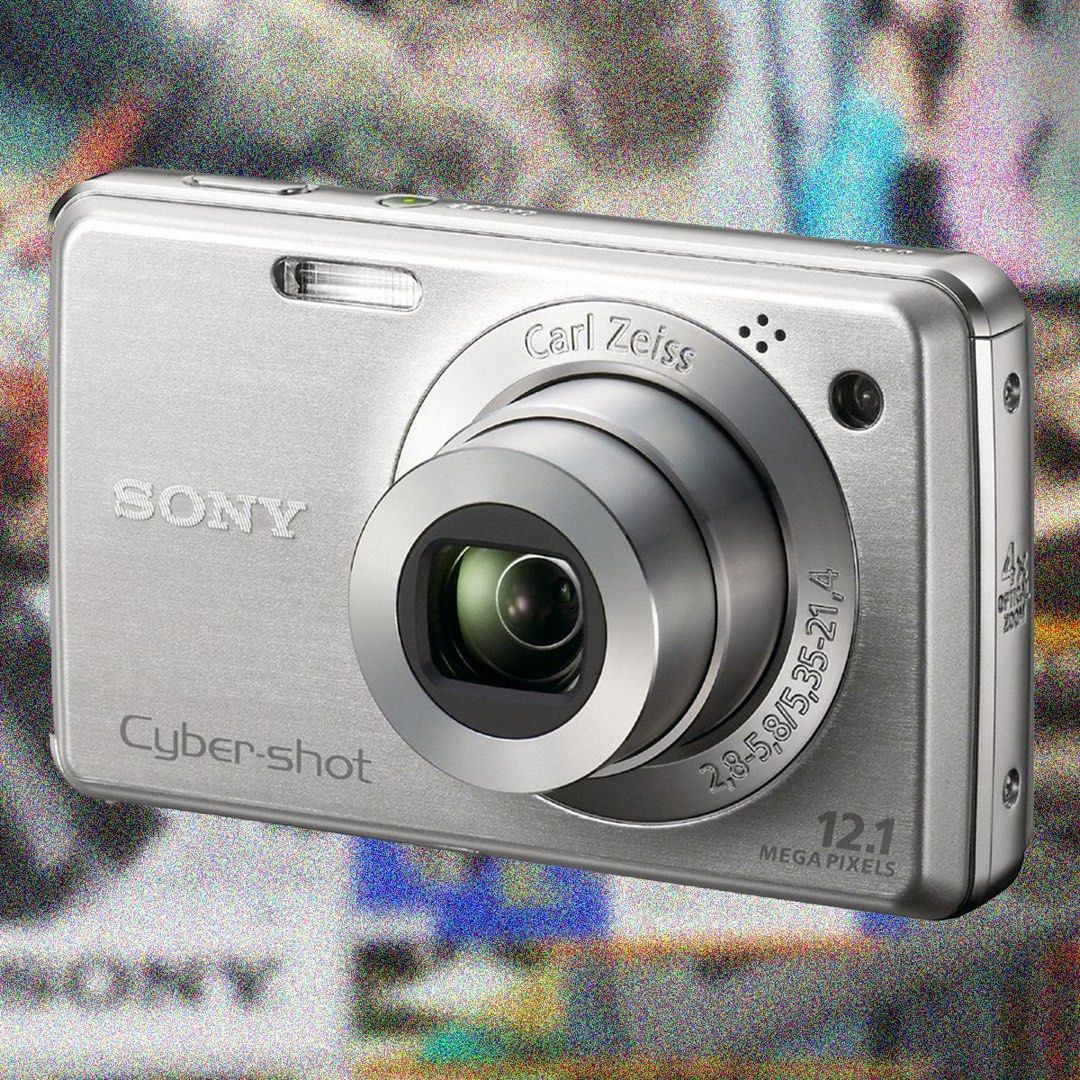 Sony CyberShot DSCW220, Photography, Cameras on Carousell