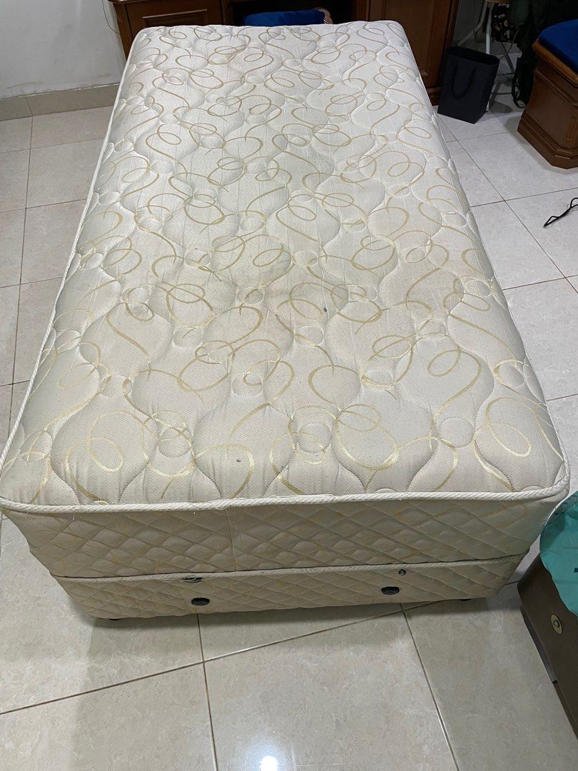 Springbed parkland on Carousell