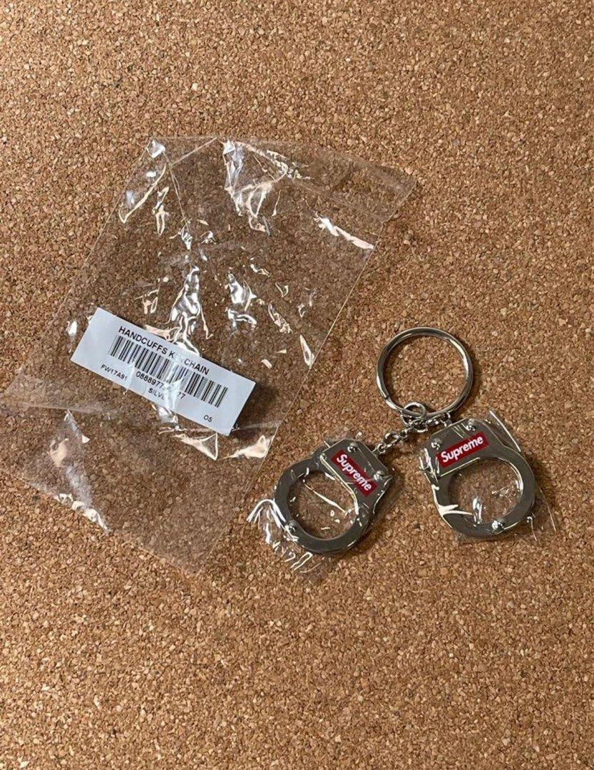 【最新品好評】Supreme handcuffs keychain 手錠 キーホルダー キーホルダー