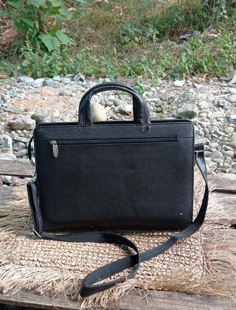 Tas Kerja Kantor Pria, Fesyen Wanita, Tas & Dompet di Carousell