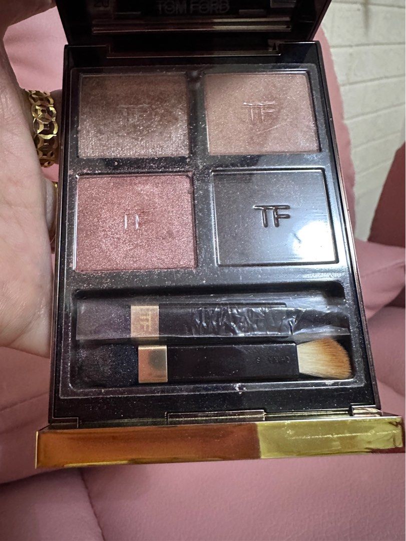 Tomford Eye Colour Shadow Palette Disco Dust, Beauty & Personal Care, Face,  Makeup On Carousell