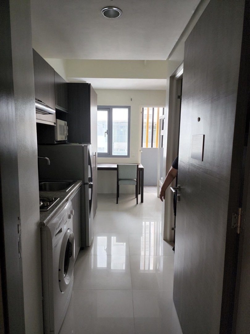 Torre Central Studio Unit for Sale (Category: Apartments & Condos) located in Pasig City. Submitted by mcranque (Listing ID 1238616012, Image 3). Description: Torre Central Condominium , 16sqm floor area double deck bed good for 2 students Situated near major universities like UST, FEU, UE and UST Hospital SM Lazaro and Puregold are nearby. Location: Galicia Street, Sampaloc Manila Secured residential condominium for your loved ones With topnotch