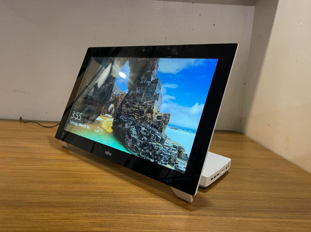 新品未使用】 - 富士通 爆速PC Corei7/SSD1TB新品/16GB/BD/office