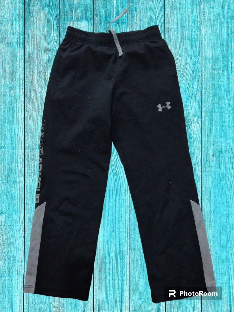 Limited Ed] Under Armour Training HeatGear Leggings in Grey