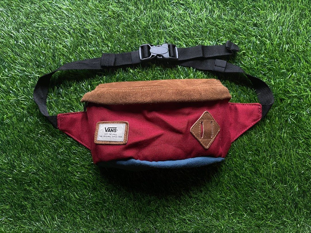 VANS fanny pack Men s Fashion Bags Belt bags Clutches and