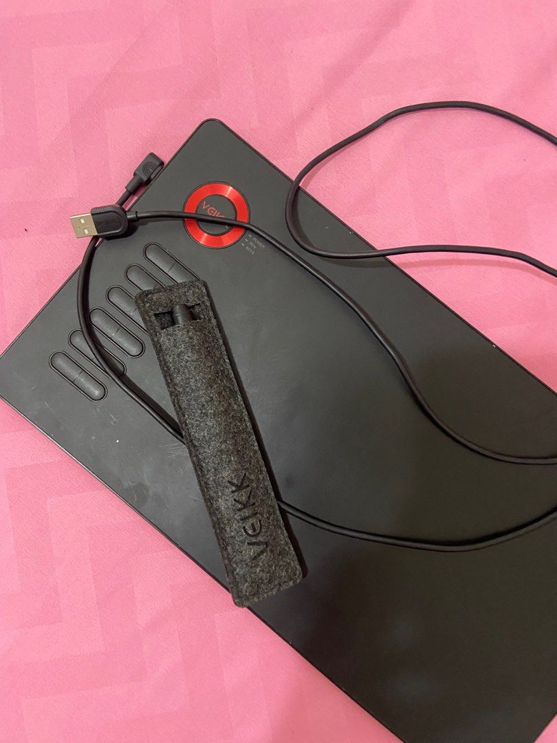 Veikk A15 Drawing Tablet (Category: Windows) located in Manila. Submitted by kawaiimarket_ (Listing ID 1238783744, Image 3). Description: RUSH SALE!! RFS: Don't have time to draw anymore .