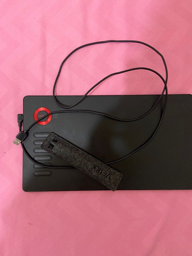 Veikk A15 Drawing Tablet (Category: Windows) located in Manila. Submitted by kawaiimarket_ (Listing ID 1238783744, Image 1). Description: RUSH SALE!! RFS: Don't have time to draw anymore .