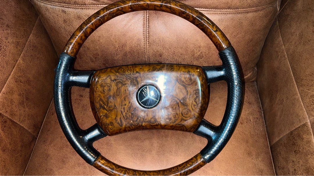 W123 outlet steering wheel