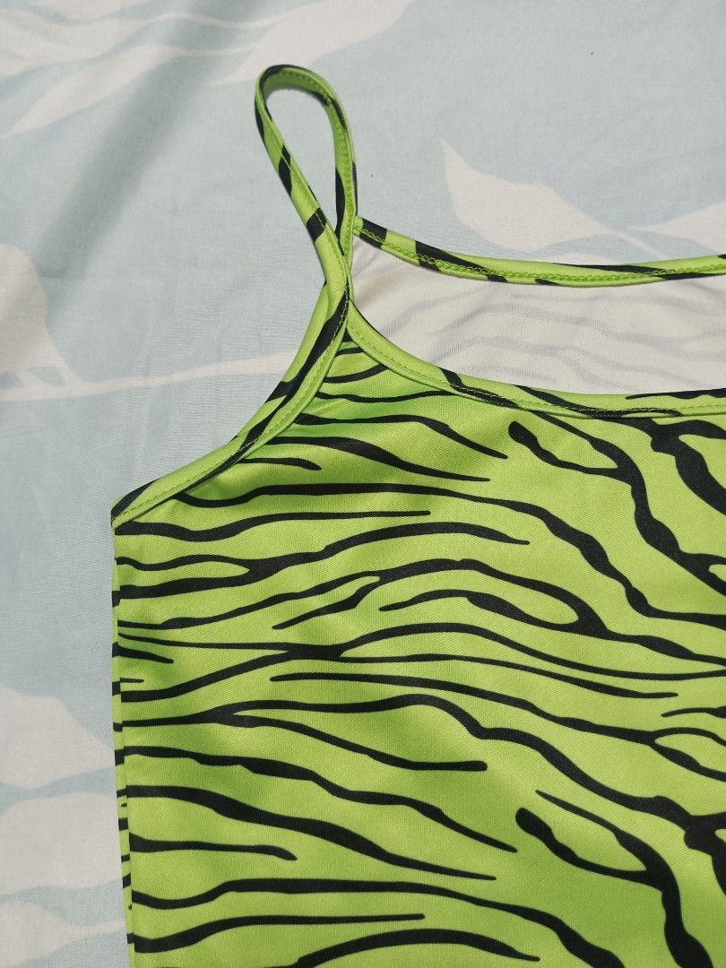 ZEBRA TOP, Women's Fashion, Tops, Sleeveless on Carousell