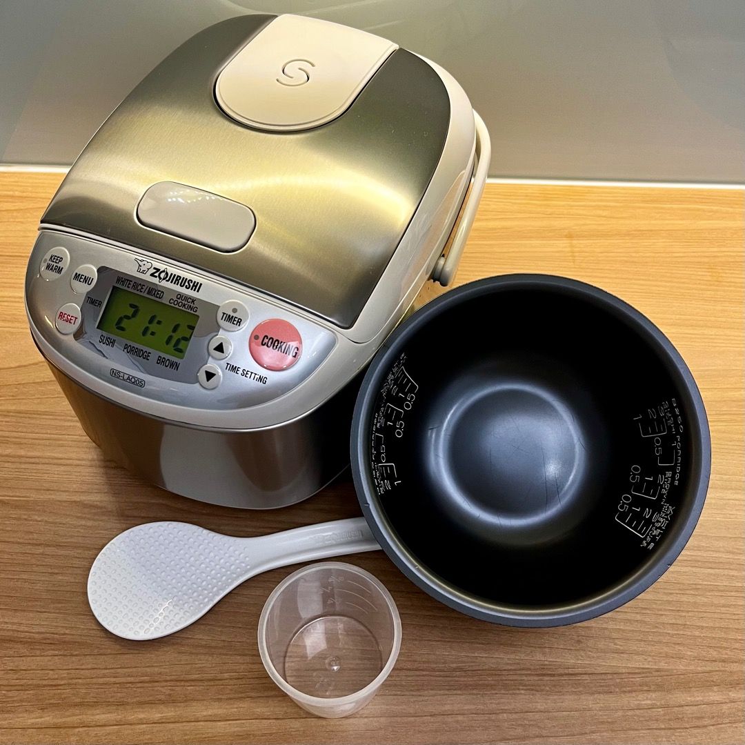 Zojirushi Rice Cooker (Stainless, Fuzzy Logic Rice Cooker/Warmer