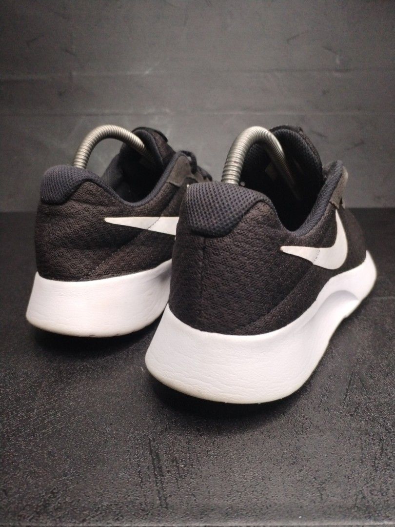 6.5uk ORIGINAL NIKE TANJUN Women s Fashion Footwear Sneakers on