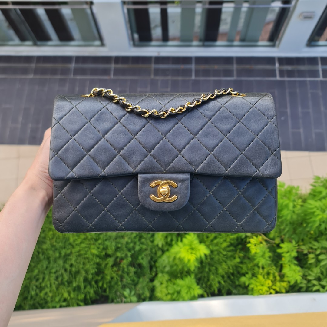 [RARE!] VINTAGE CHANEL OLIVE GREEN MEDIUM CLASSIC FLAP BAG CF LAMBSKIN 25CM  25 CM DOUBLE 24K GHW GOLD HARDWARE DARK EMERALD, Luxury, Bags & Wallets on  Carousell