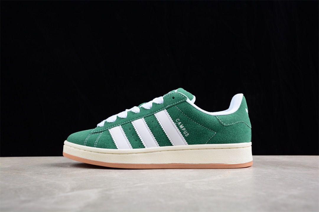 White adidas campus shoes top