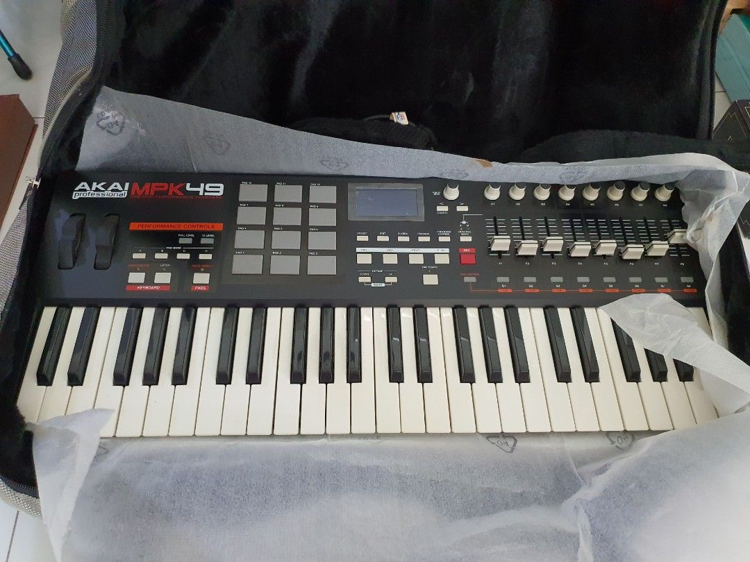 Akai Ito Scan 1 Vf Akai mpk 49 professional performance keyboard, Hobbies & Toys, Music