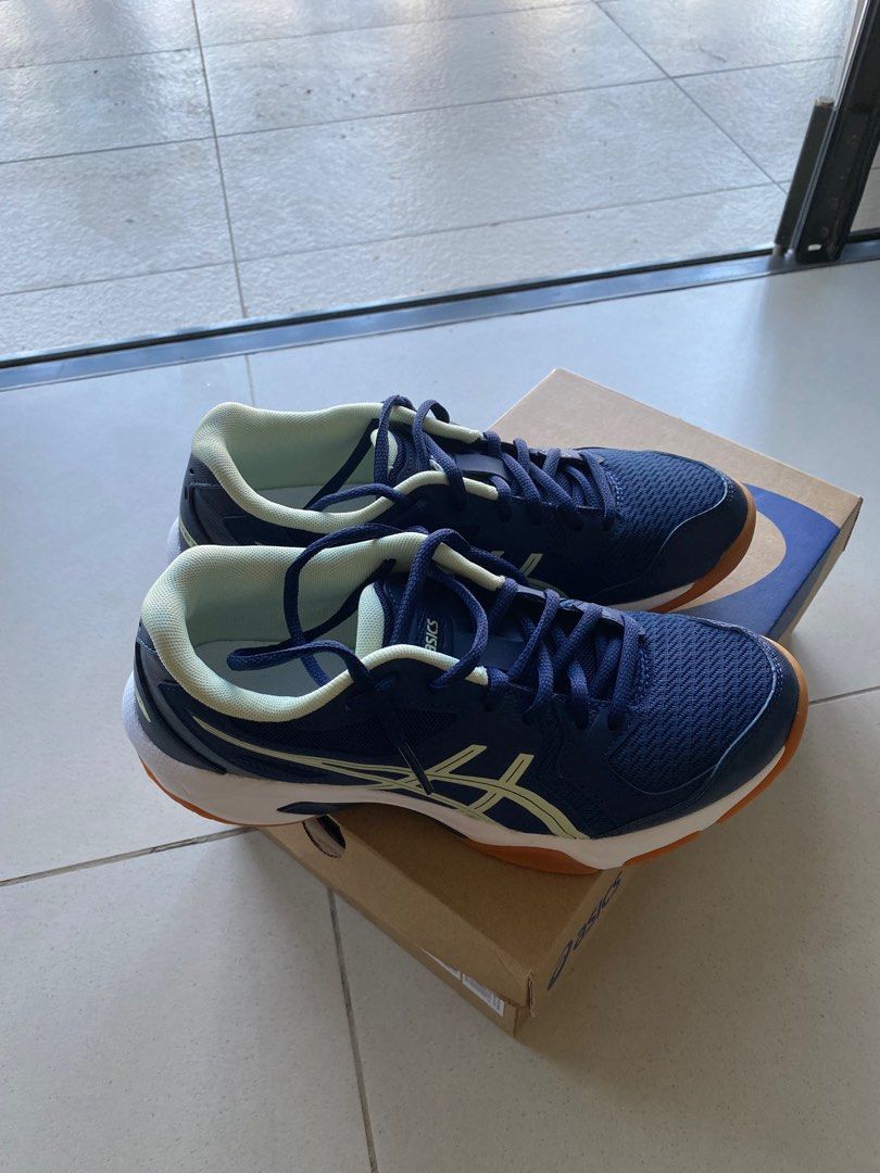 Asics us deals 6 5