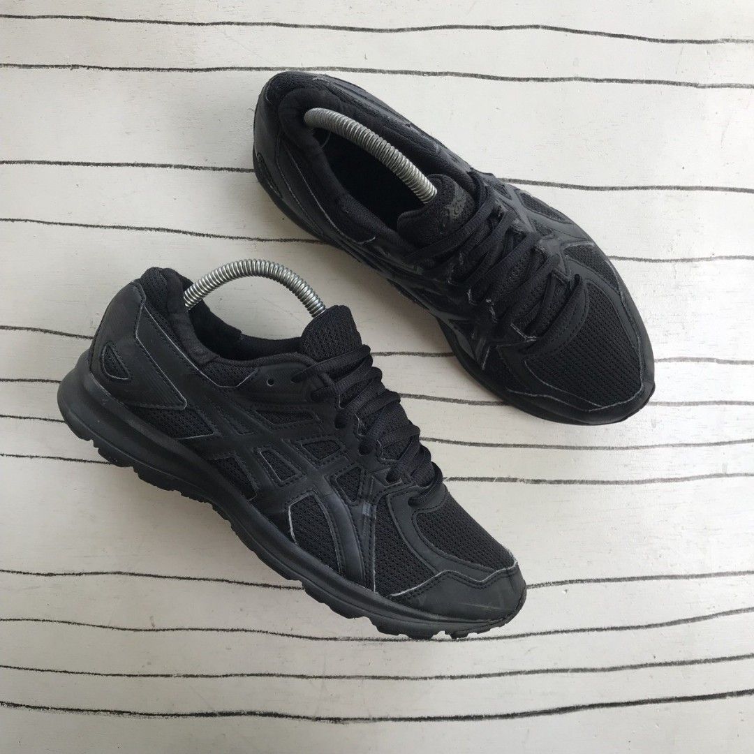 Asics jog best sale 1 black