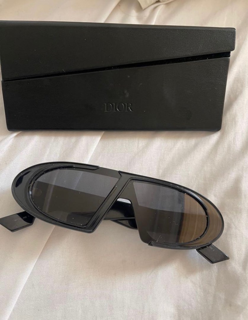 AUTHENTIC DIOR OBLIQUE SUNGLASSES, Women's Fashion, Watches