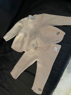 （分類：）位於 。 由 sillyeee 提交（商品編號 1238894382，圖片 1）。簡介： 。