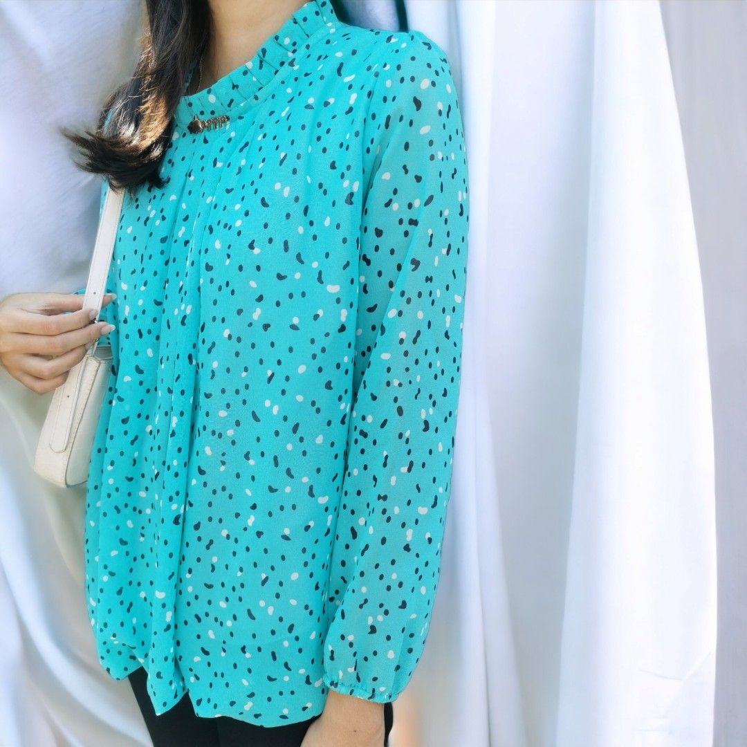 BLOUSE CHIFFON + INNER CASUAL FORMAL WANITA TURTLENECK, Fesyen Wanita,  Pakaian Wanita, Atasan di Carousell
