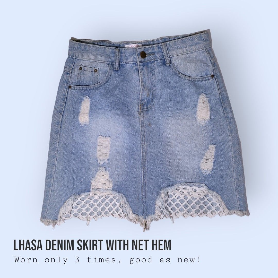 Blue Denim Skirt with Net Hem (Category: Skirts) located in Cavite. Submitted by cheetoe (Listing ID 1238877922, Image 1). Description: Used only 3 times, good as new pa! RFS: Need funds for my cat's vet bill Super fave skirt 🫶 but I can't fit into it anymore. Bought at SM Dasmariñas for P1199. Size 26 No issues MOP: GCash, Metrobank MOD: Flash Express, Gogoexpress, Lalamove, Grab, Borzo.