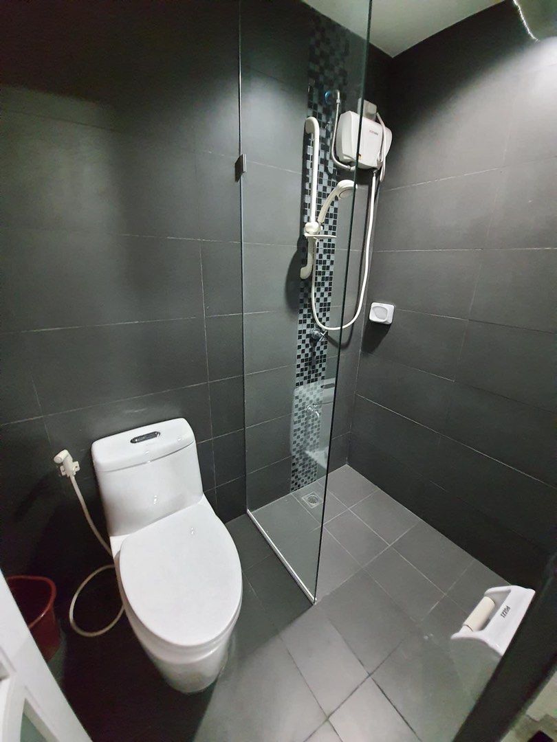 Building or Hotel for rent in Binondo Manila Ready to operate open for