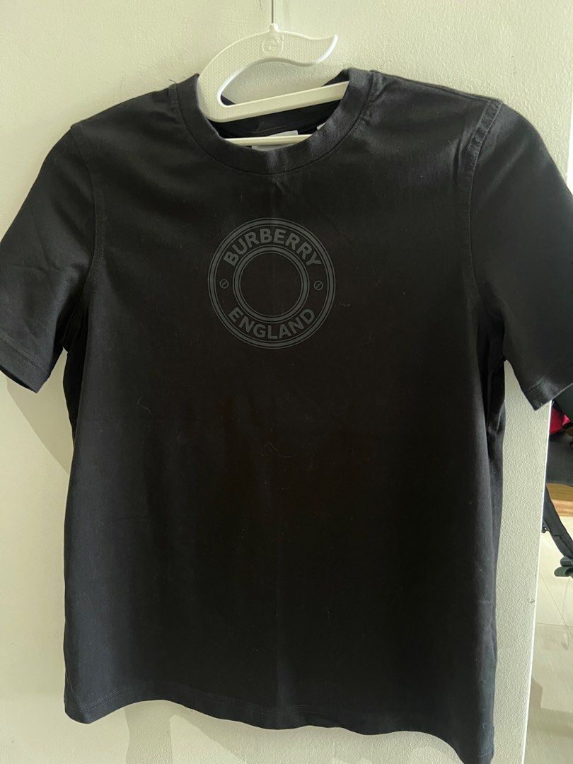 Burberry Black Tee Women s Fashion Tops Shirts on Carousell
