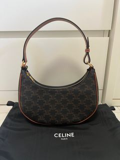CELINE's New Ava Triomphe Bag Is Officially Lisa-Approved