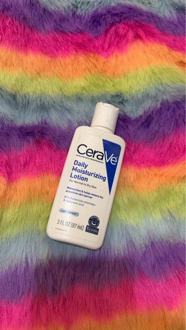 Cerave moisturizer on Carousell