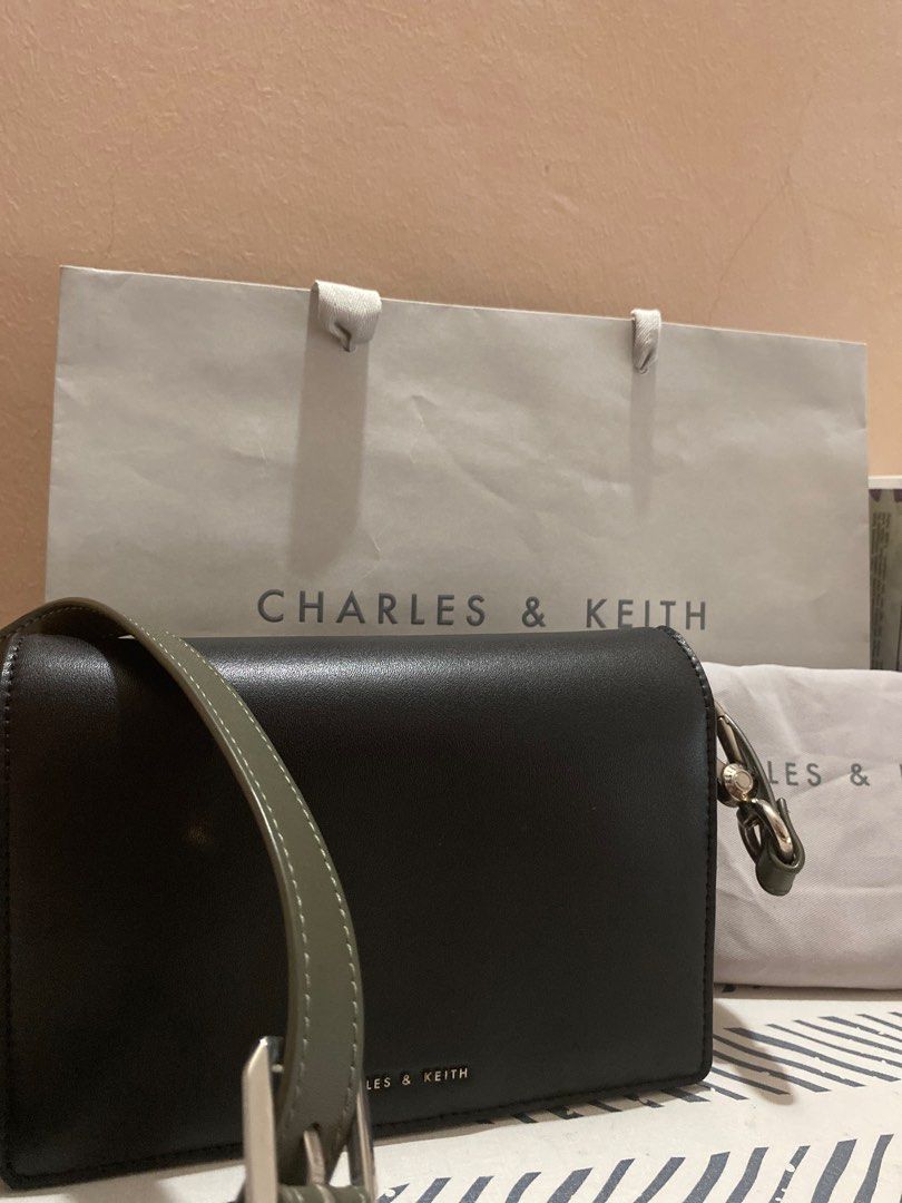 Charles & Keith Multi-pouch Crossbody Bag in Black