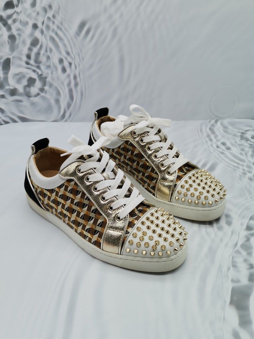 Louboutin white top gold