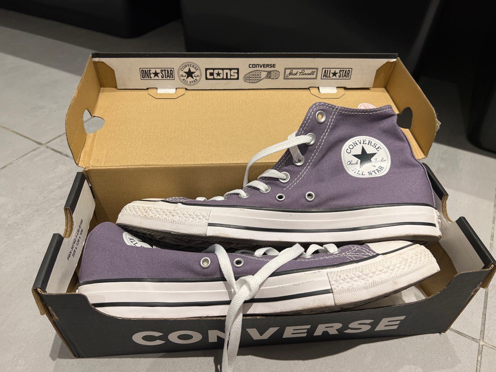 Moody clearance purple converse
