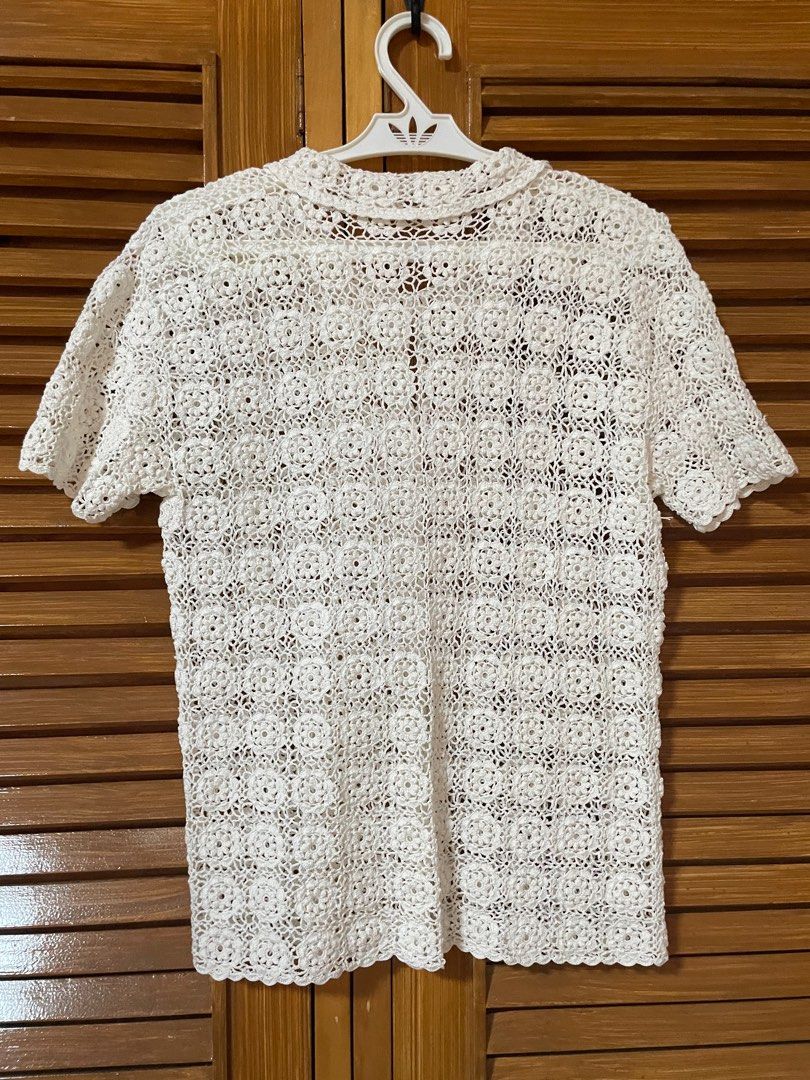 crochet button down top (Category: Blouses) located in Las Pinas. Submitted by anitza (Listing ID 1238881807, Image 2). Description: — very unique !!! — this is thrifted :) — thick — never used, idk how to style it.. kinda an impulse buy hehe fits s-m !!.
