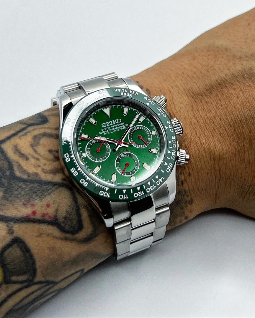 Custom Seiko Mod Green Hulk Daytona Quartz in 39.5mm Men s