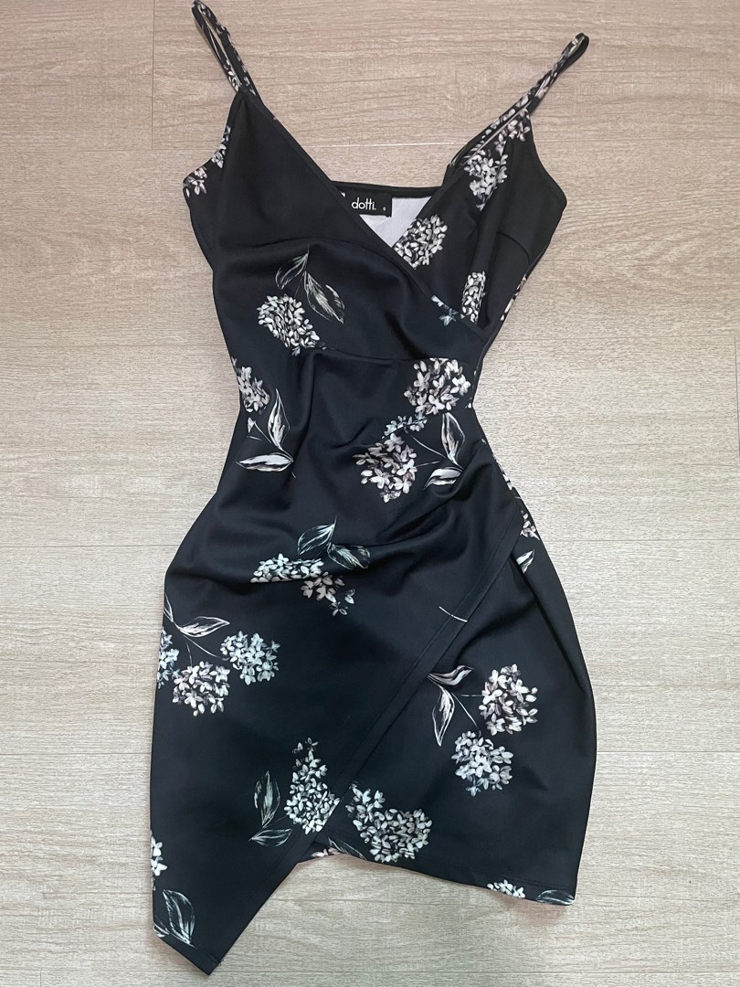 dotti black floral mini dress, Women's Fashion, Dresses & Sets, Dresses on Carousell