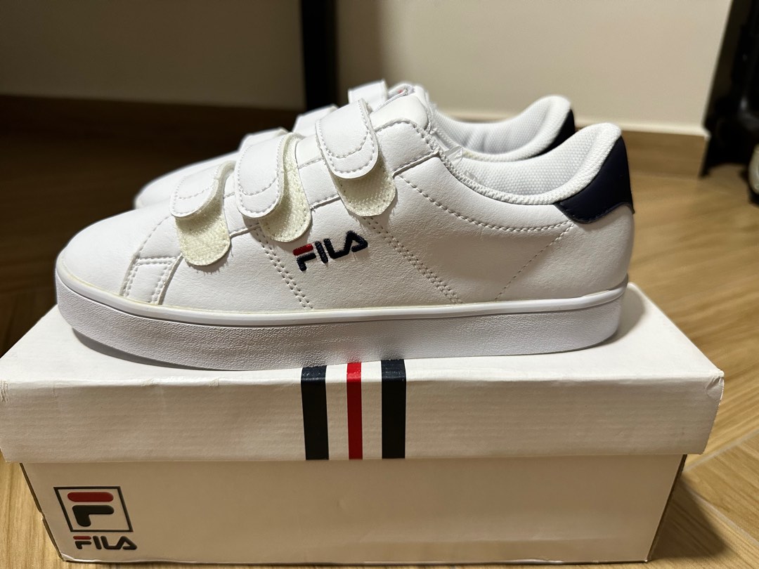 Fila Court Deluxe Women s Fashion Footwear Sneakers on Carousell