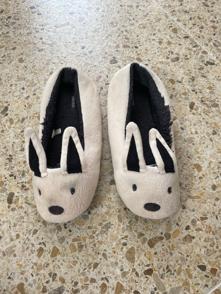 SALE FOREVER 21 BEDROOM SLIPPERS BUNNY SLIPPERS KAWAII SLIPPERS PLUSH SLIPPERS