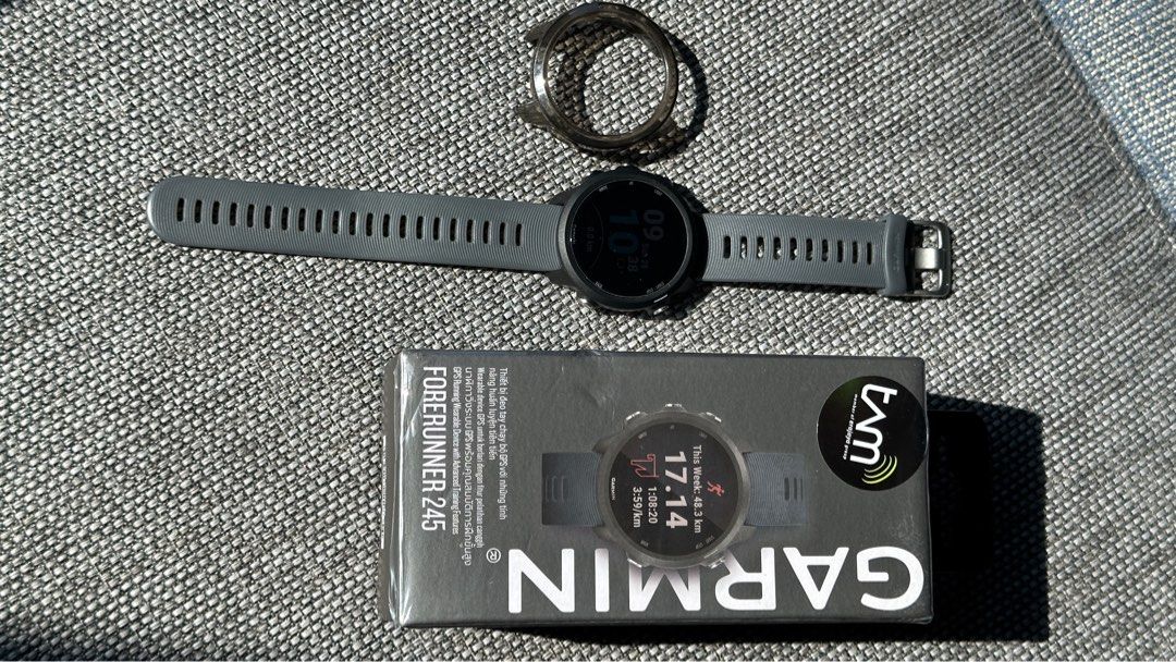 Garmin Forerunner 245 non music Fesyen Pria Jam Tangan di Carousell