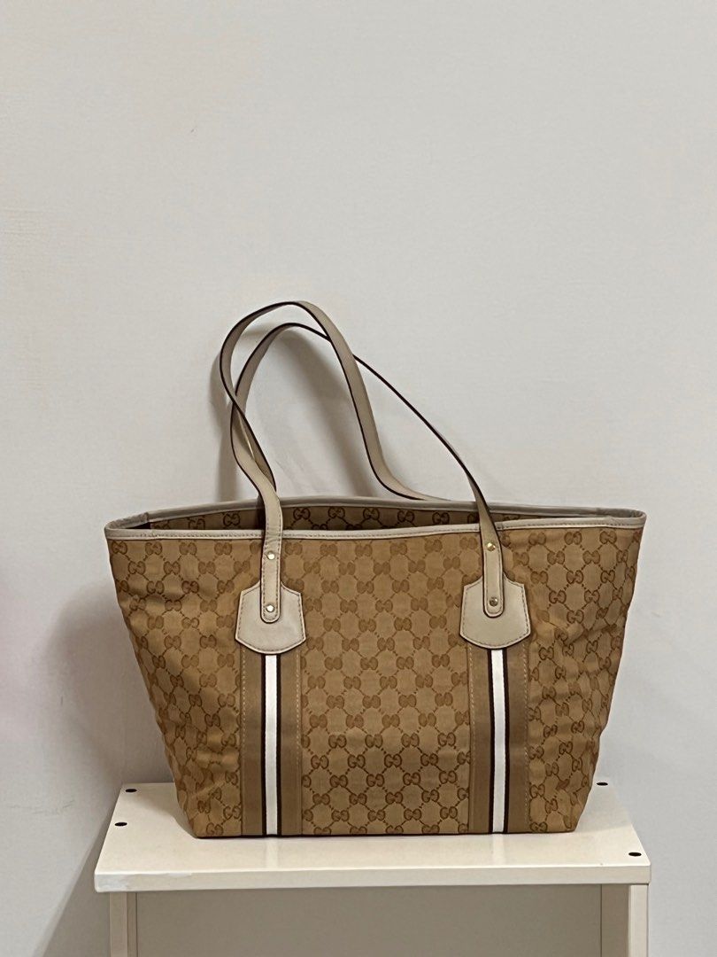 Gucci 211970 on sale