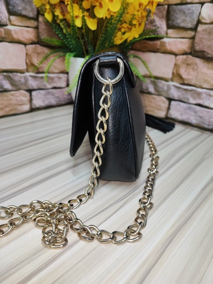 Gucci black best sale flap bag