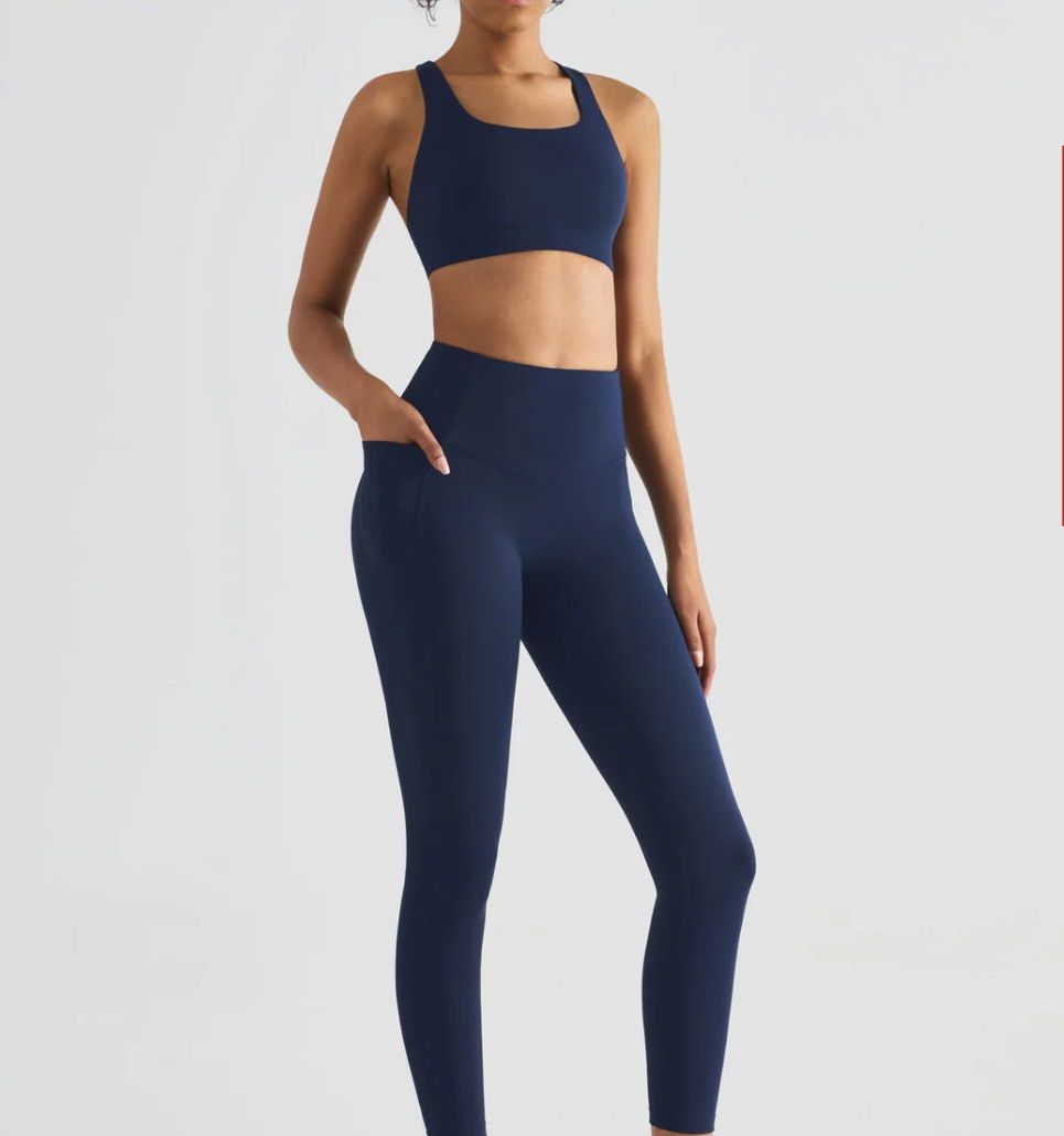 Lululemon compression legging navy, Women's Fashion, Activewear on Carousell