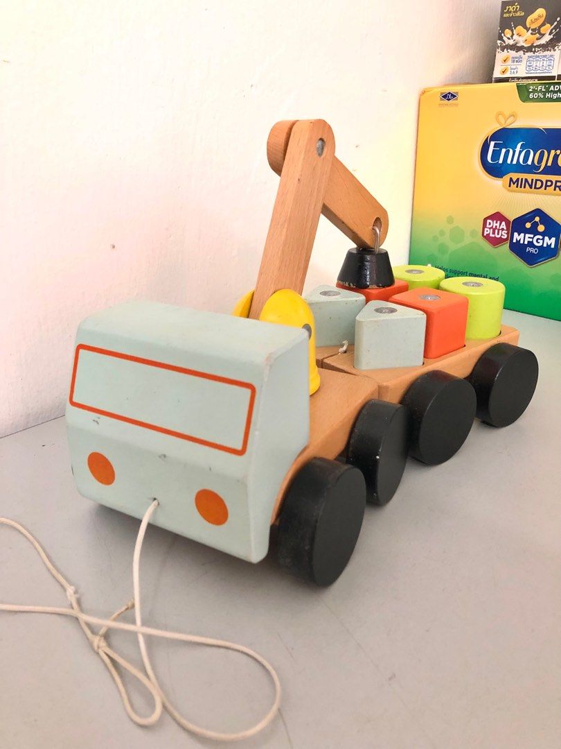 Ikea top wooden crane