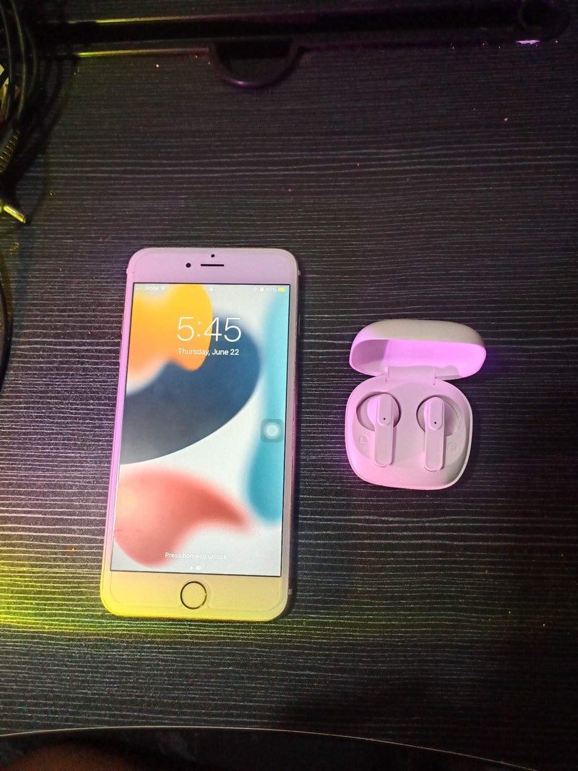 iPhone 6S Plus 64 GB w Free earbuds Mobile Phones Gadgets