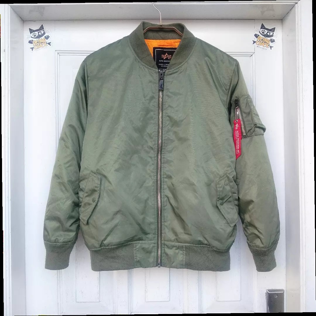 Jaket Bomber Army Alpha Industries Original Preloved on Carousell