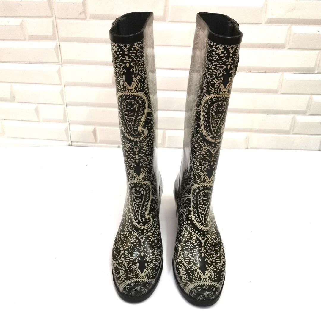 Joycorn Women s Rain Boots Rubber Floral Boots Ivory US6 Women s Fashion Footwear Boots on Carousell