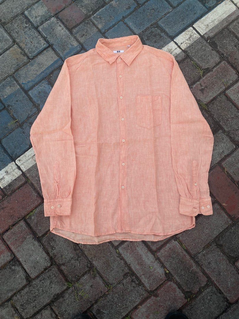 pakaian atasan kemeja UNIQLO Peach Shirt