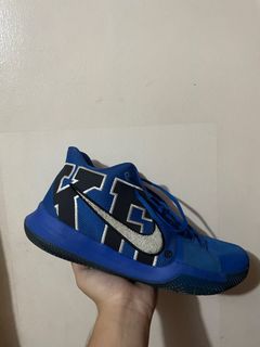 Kyrie irving duke shoes on sale
