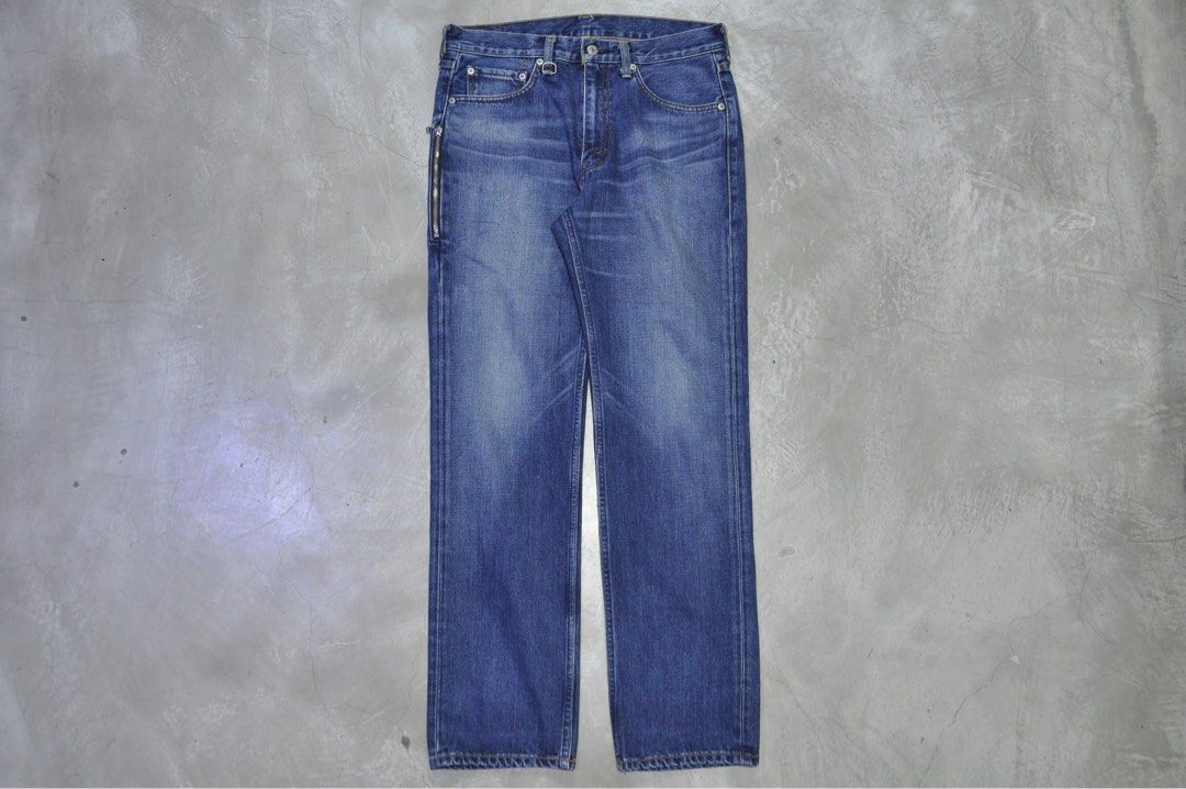 Levis 320 store