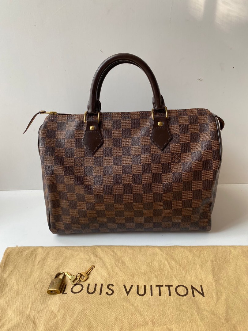 Good cond masi keker Louis Vuitton rivington damier 2011, Barang Mewah, Tas  & Dompet di Carousell