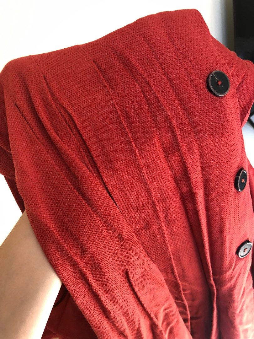 Mango Red Dress (Category: Dresses) located in Taguig. Submitted by user51982 (Listing ID 1238796920, Image 3). Description: RFS: decluttering my closet.