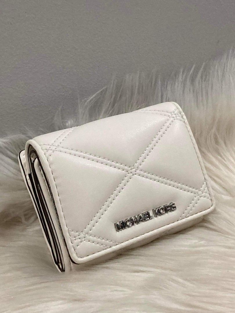 MK Trifold Wallet (Category: Luxury Bags & Wallets) located in Mabalacat. Submitted by maiyasluxurybagshoppe (Listing ID 1238887391, Image 3). Description: .